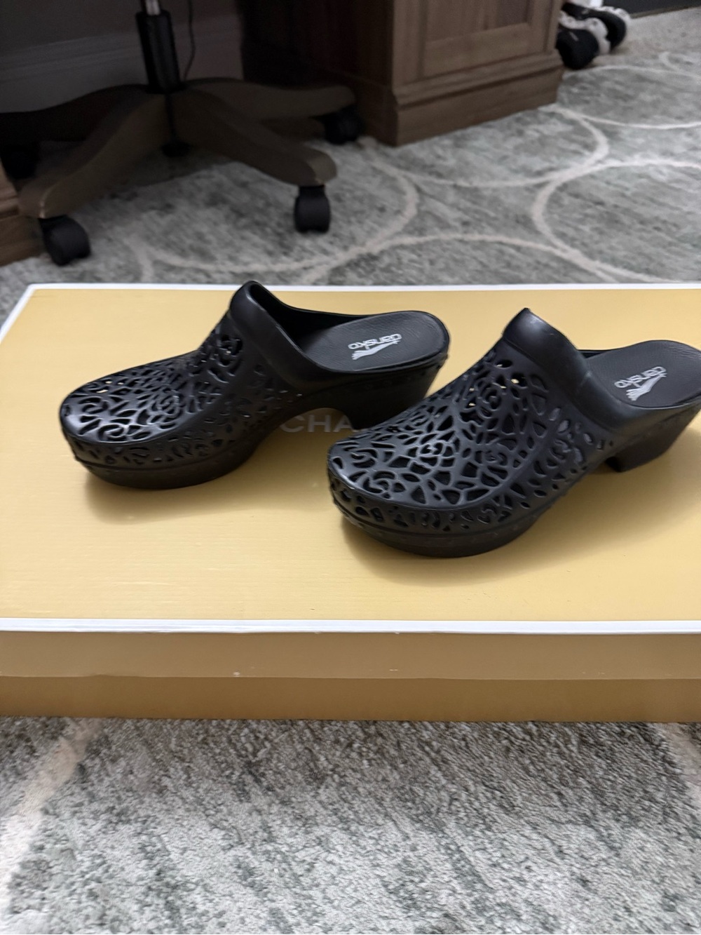 DANSKO PIPPA Black Women's Clog Mules